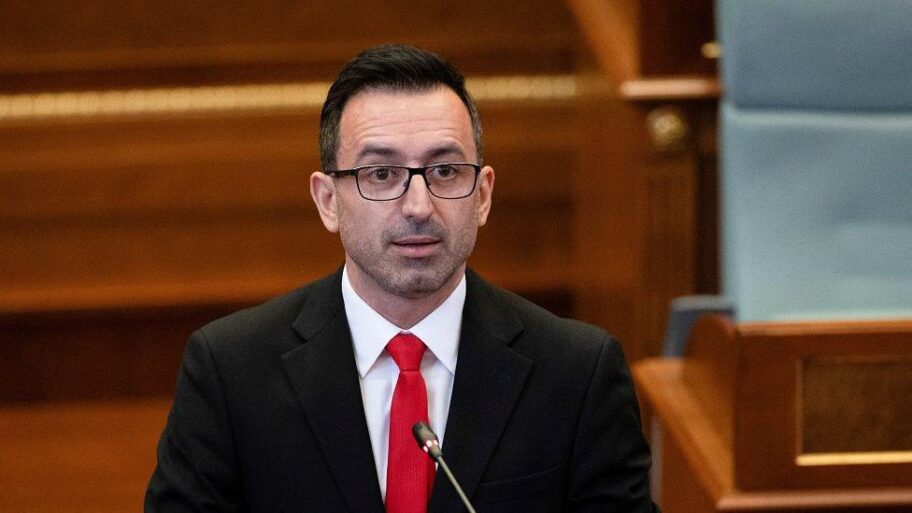 edd88890 8279 11f0 9816 2d21cdb3c36a