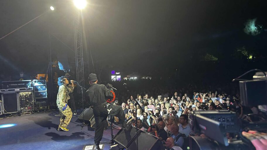 f95ba3ad 0d38 419c 800c b088ace0eb2a