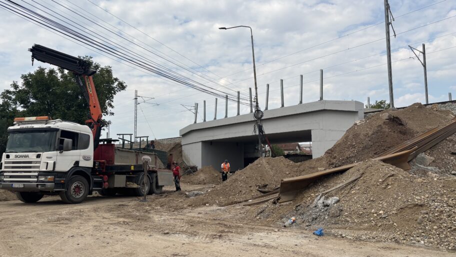 Kasni završetak rekonstrukcije nadvožnjaka na ulazu u niško naselje Deveti maj 2 img 5405