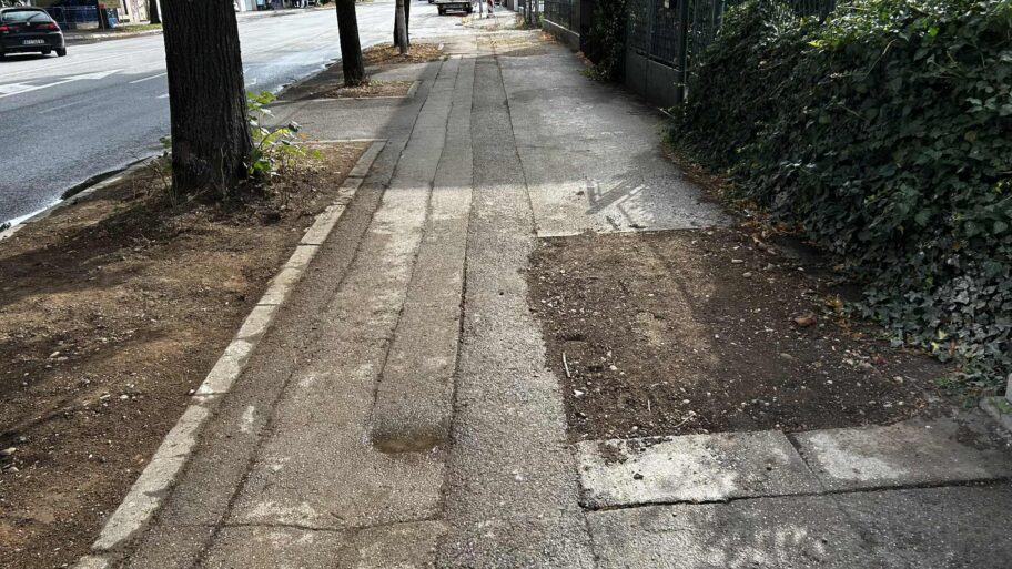 12378437 800a 4520 b8b9 7285b84cdc68