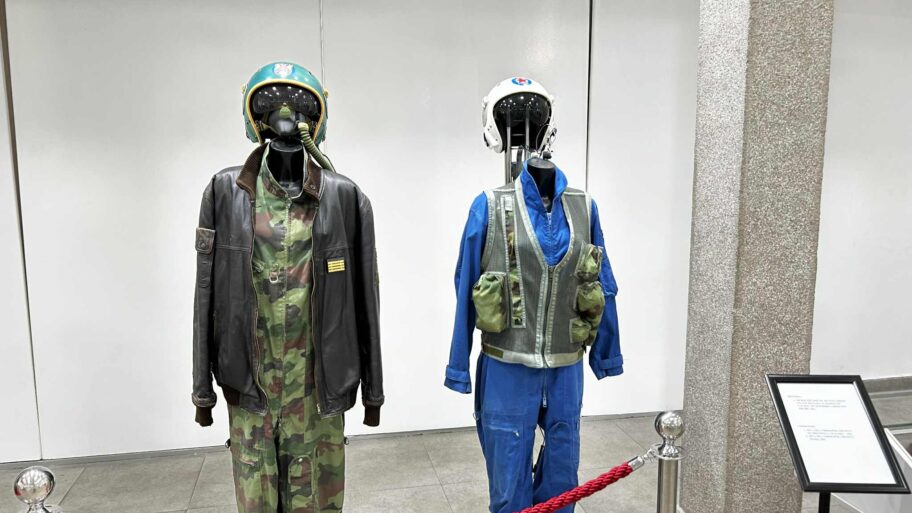 5bb141a7 28b5 432f 8f1d 3e02da6d2e1d