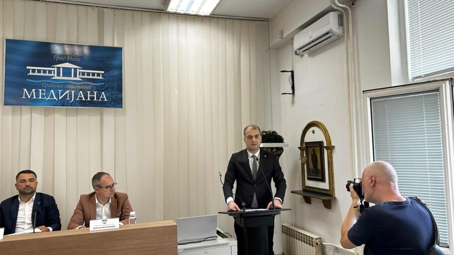 6ac9ac54 3ab0 4271 8c96 5c287906a9a1