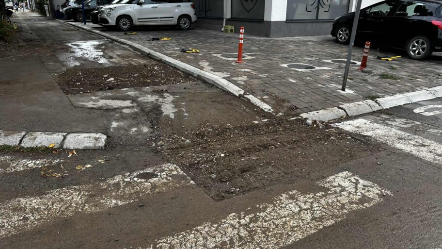 7c1b7e37 e70d 4e50 bfa8 17d57b76448d