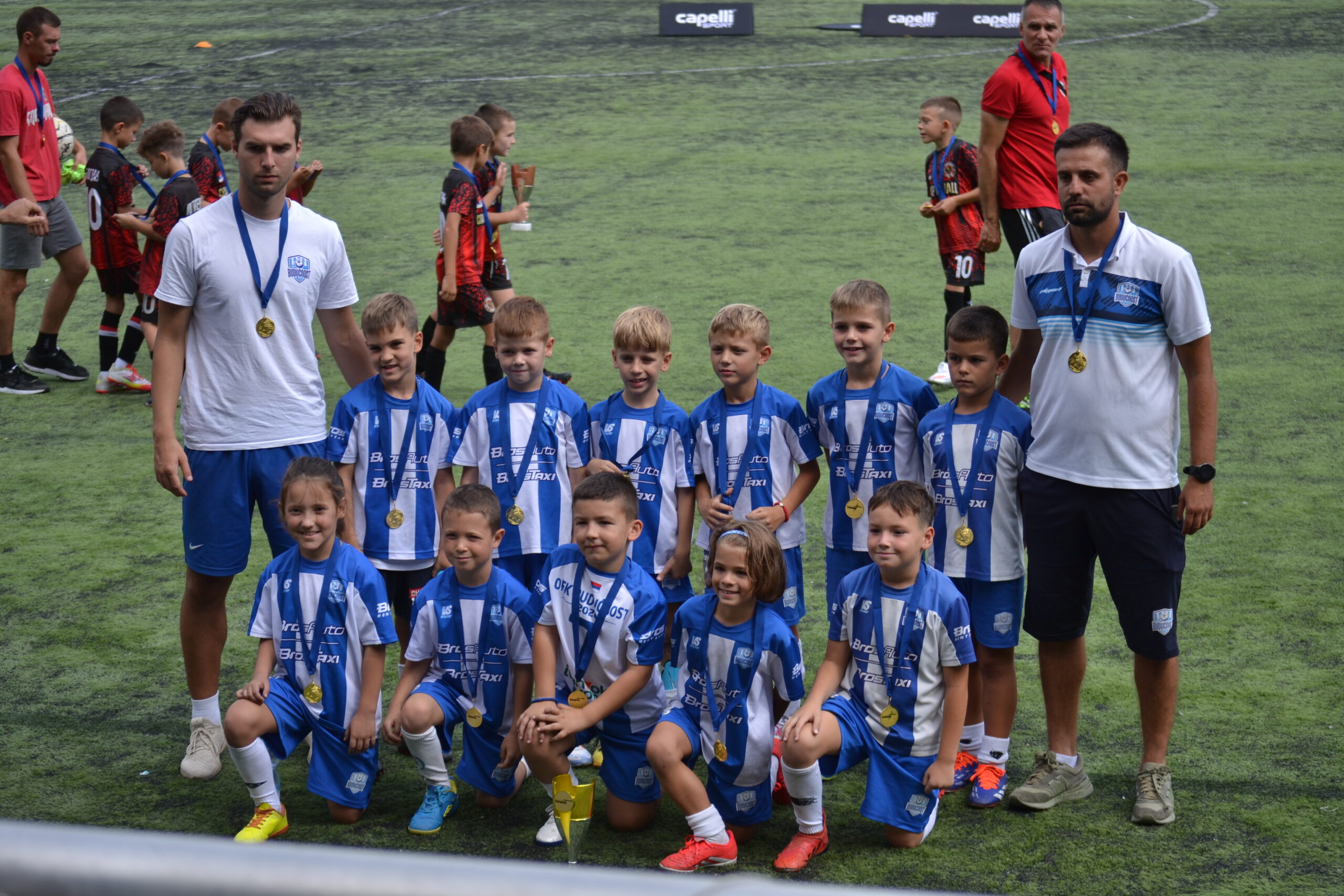 Deca niške "Budućnosti" fudbalski šampioni Srbije 1 DSC 0435 scaled