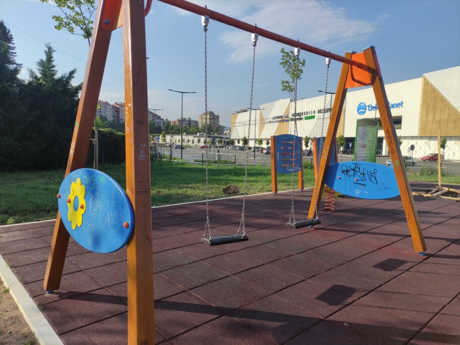 Za tri dečija igrališta JKP "Mediana" planira da plati 15,8 miliona dinara 20 IMG 20220809 074544 1