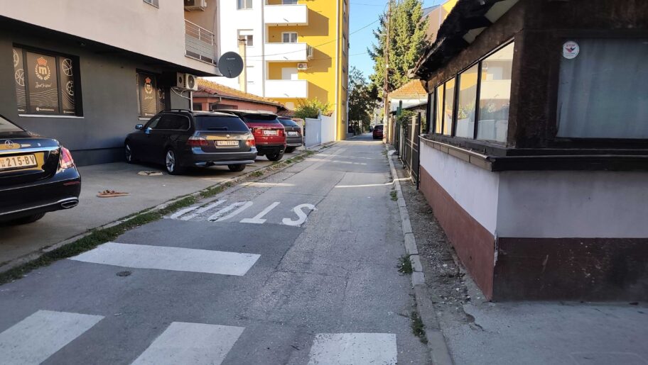 Nišlije predlažu: Hajduk Stankova i prilaz iz Dragiše Cvetkovića da budu jednosmerne za manje gužvi 4 IMG 20250922 161845