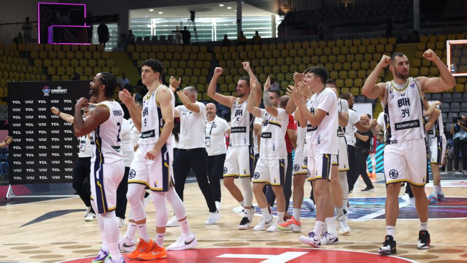 e8bb51f0 8998 11f0 9f0a 494169926e61