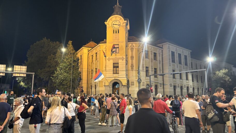 Niš večeras uz Novi Sad: "Na brutalnost režima odgovaramo jedinstvom" 6 img 8260