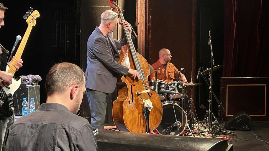 15ce89ef 355d 4e6b 8612 a1a7ccb0dced