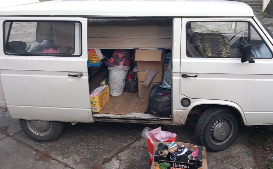 "Ako imaš ti donesi, ako nemaš ti odnesi" - naziv i geslo niškog udruženja koje pomaže više od 80 porodica 4 559665452 1221233433371742 7574838247872346955 n