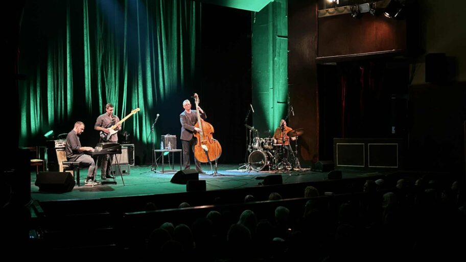 Nenad Vasilić obeležio 25 godina karijere koncertom u Nišu – povratak korenima i zajednički nastup sa sinom 2 849687d7 82a0 4acd 9cc6 044900a2fc0e