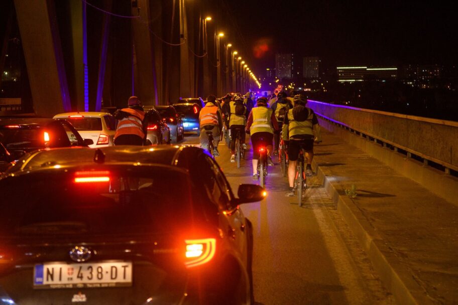 Niški biciklisti stigli u Beograd, a studenti pešaci u Staru Pazovu 2 IMG 2537