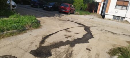 Ulica Patrisa Lumumbe u Nišu mesecima neasfaltirana nakon radova, rupe se šire i ugrožavaju bezbednost 2 IMG 3584 452x203 1