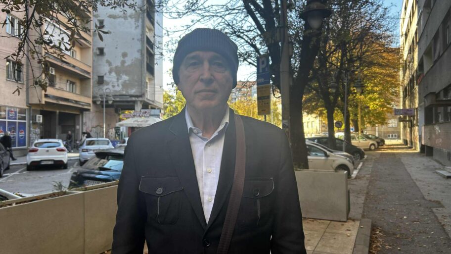 d9acb99f 3676 42e2 a7de 23ff733e7ae6