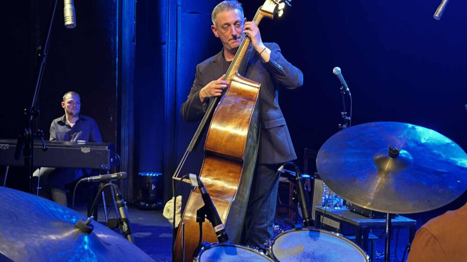 Nenad Vasilić obeležio 25 godina karijere koncertom u Nišu – povratak korenima i zajednički nastup sa sinom 4 f94b08da 72f7 493b b046 37410b1e255f