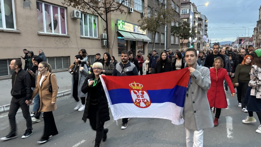 Nišlije u protestnoj šetnji za slobodu pravosuđa: Podrška Bojani Savović, apel sudijama i tužiocima 2 img 0558