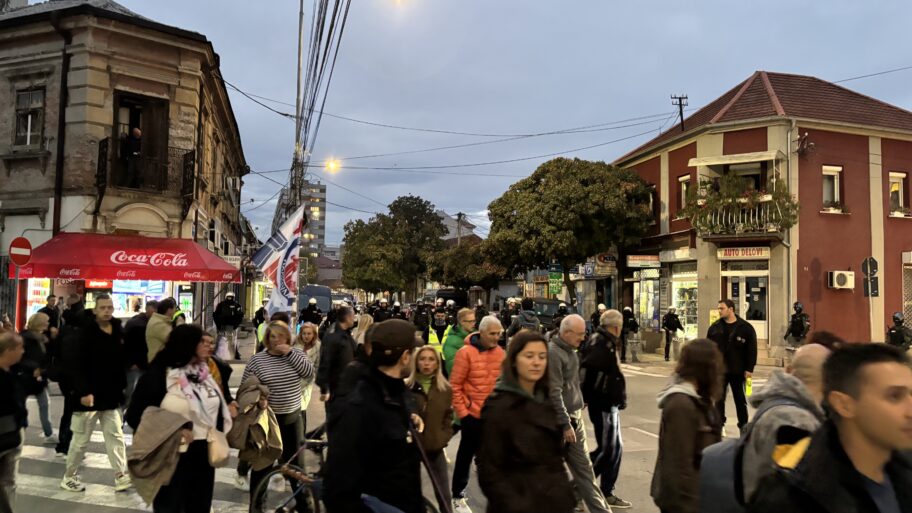 Nišlije u protestnoj šetnji za slobodu pravosuđa: Podrška Bojani Savović, apel sudijama i tužiocima 6 img 0570