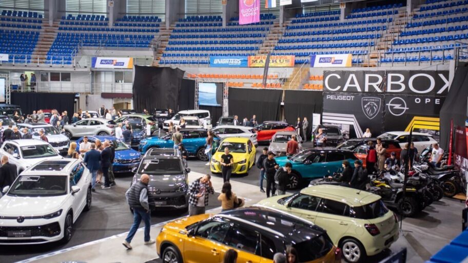 Otvoren Sajam automobila u Nišu: Cene od 16.000 do 128.000 evra 3 img 2143