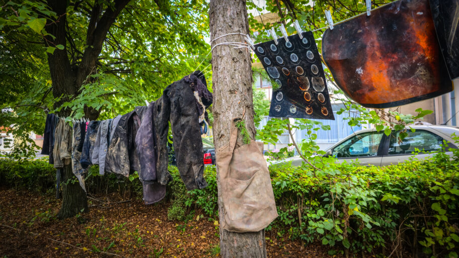 Izložba "Bacili smo sve u reku" pokazala sav otpad koji završava u Svrljiškom Timoku 2 izlozba smeca ALEKSANDAR KOSTIC photo