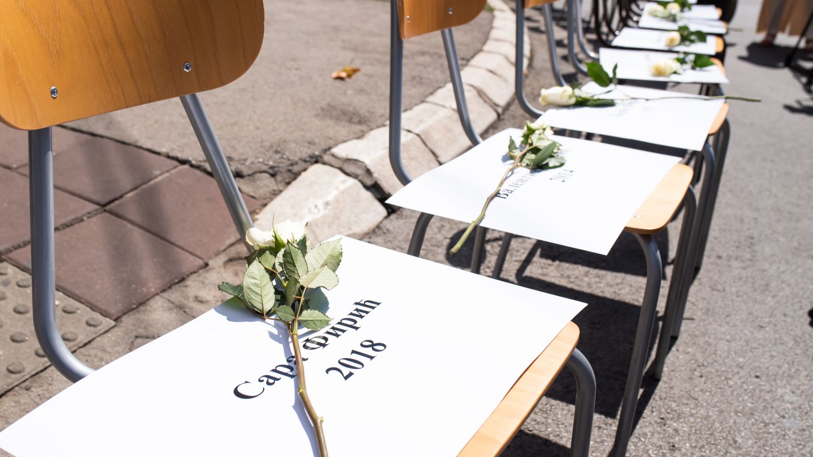 11 meseci od pada nadstrešnice obeležava se danas skupovima u Nišu, Leskovcu i Prokuplju 1 protest zrtve