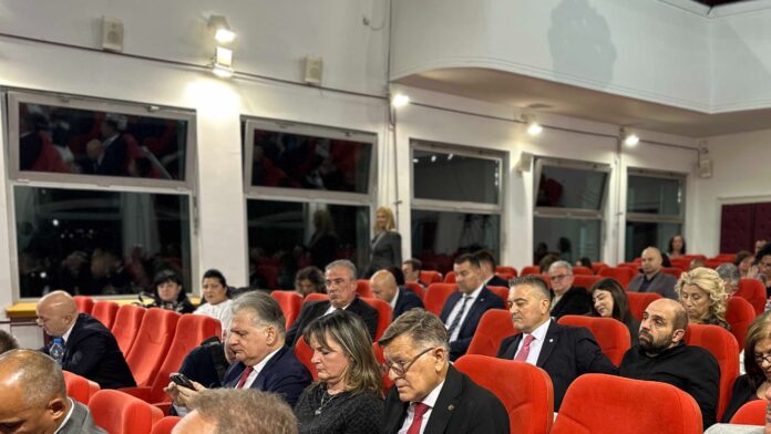 Završene dve sednice niške Skupštine posle više od 17 sati rasprave 5 1763066459863