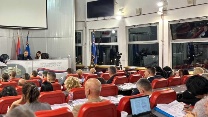 Završene dve sednice niške Skupštine posle više od 17 sati rasprave 2 1763066485170