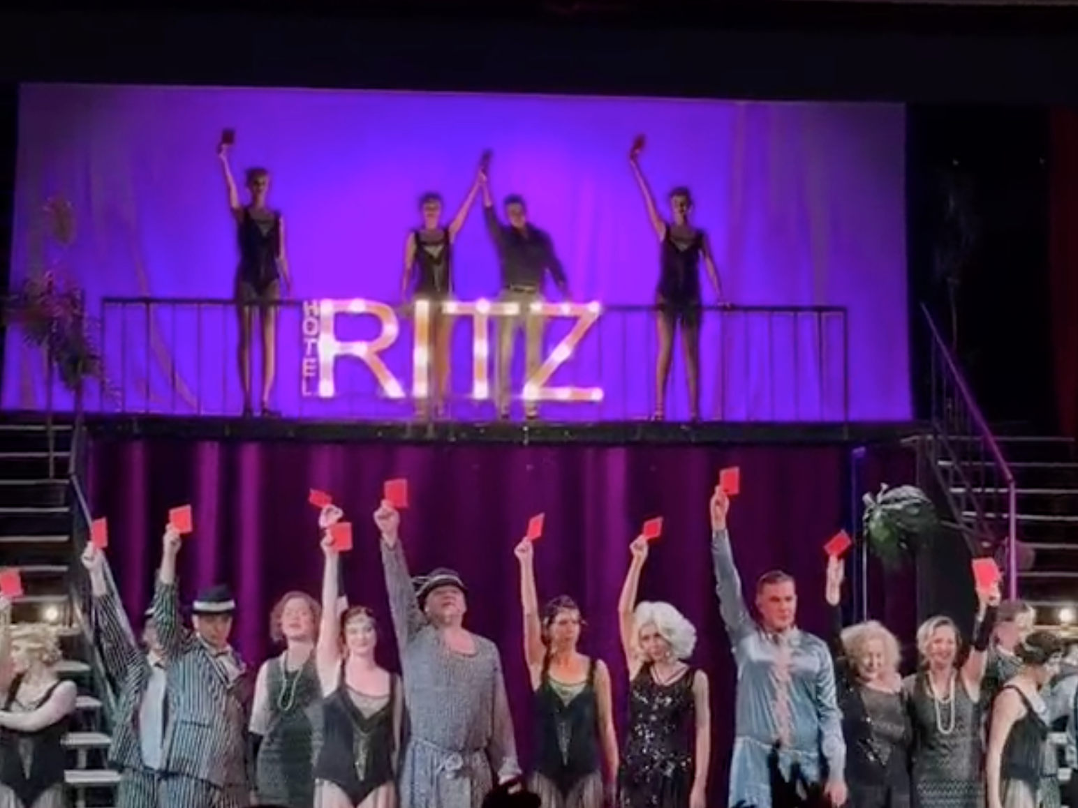 Glumci Narodnog pozorišta u Nišu podržali Dijanu Hrku i građane koji traže pravdu 1 Screenshot 2025 11 06 at 11.56.22