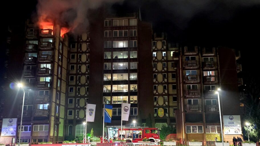 Najmanje 11 mrtvih u požaru u Domu penzionera u Tuzli, ostavka direktora 15 a7c27ef0 ba10 11f0 9a0c ffc5b386b15a 2