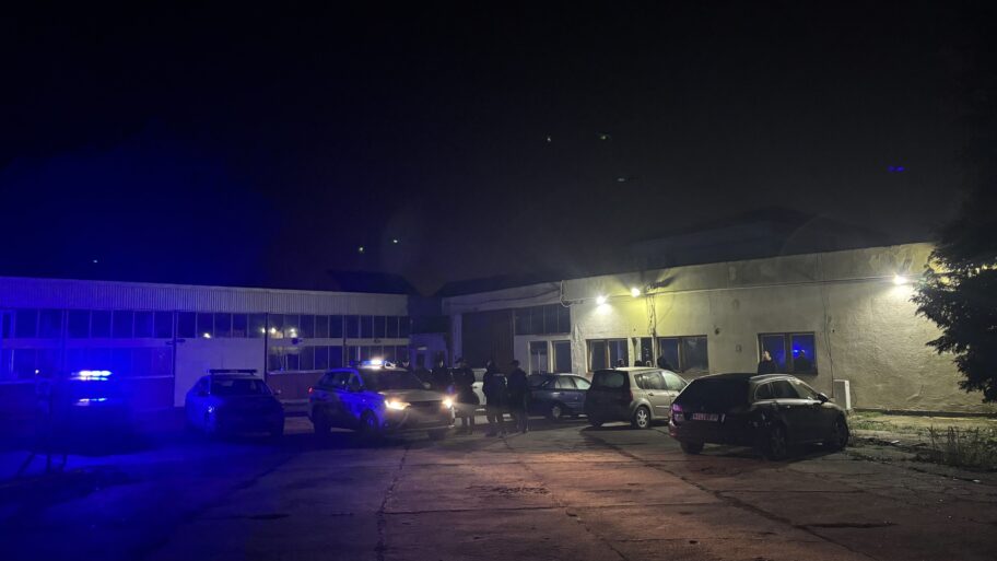 Studenti i građani protestovali ispred "Niš TV": Ministru prosvete poruka da podnese ostavku 3 img 3460