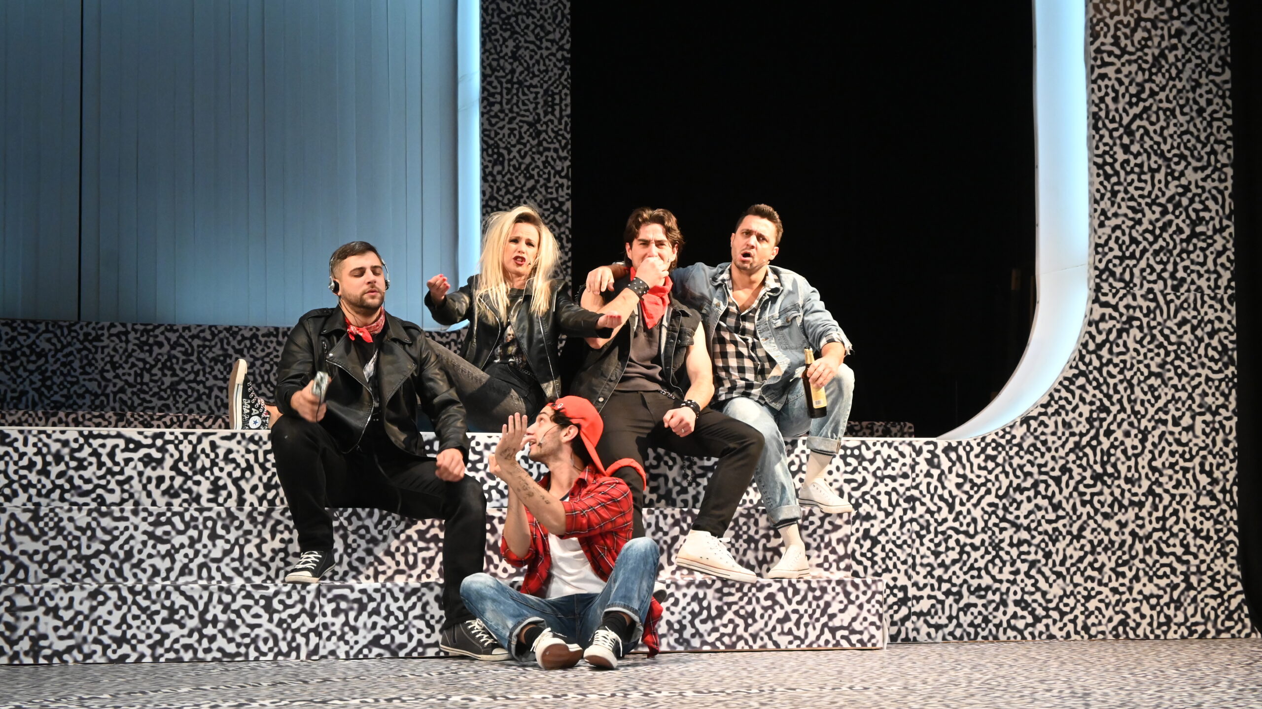 Premijera mjuzikla "Nebo je malo za sve" - pismo iz prošlosti o Kerberu, Nišu i nekim srećnijim vremenima 1 nebo je malo za sve 1 foto narodno pozoriste nis scaled