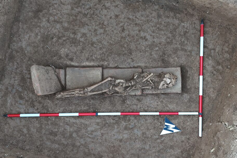 Arheološka otkrića iz praistorije na trasi železničke obilaznice oko Niša - iskopavanja na površini od 1,7 hektara 2 rondela 14