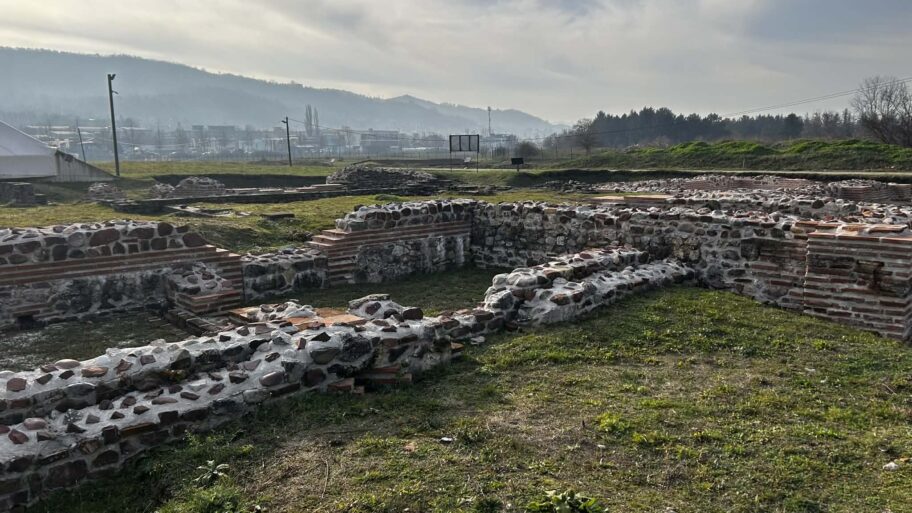 40a92ebf e02a 48ee bc0f 173b2c9927a3