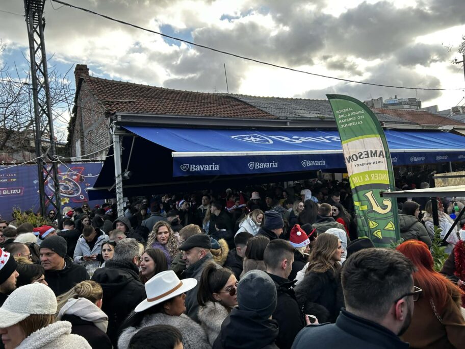 4c5c51d4 c46c 4d5d 9ab6 7fed77327ec5