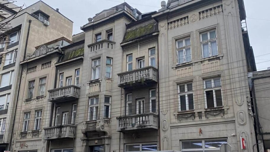 52198bdd d9a0 43fc 90f6 b16a98bf772a