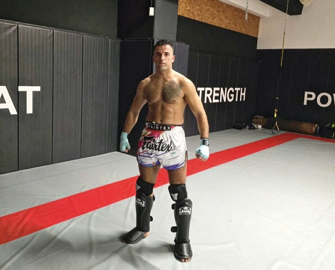 Nišlija Stevan Ivković ulazi u ring protiv šampiona organizacije "Warzone" 1 594483748 1385936353079564 553354655778774850 n e1765876540135