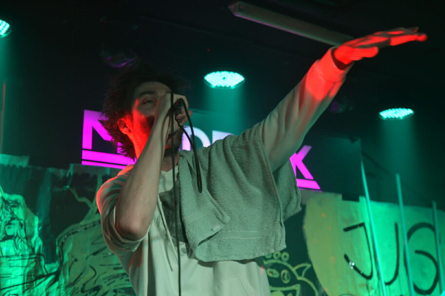 70da0d68 2005 473e 86a3 35ca8b3b0105