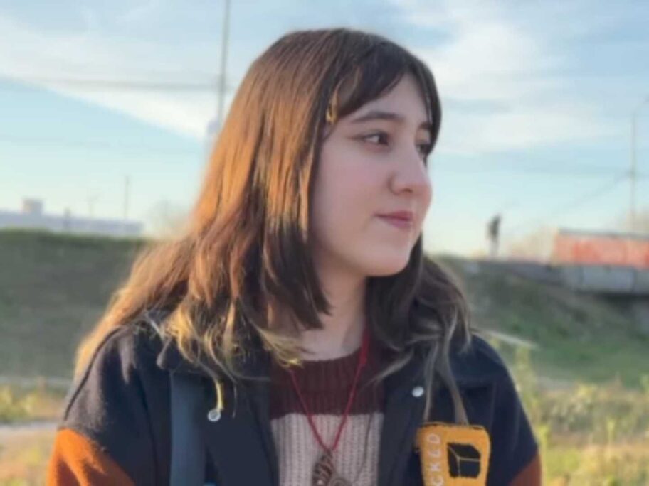 Screenshot 2025 12 26 11 27 14 342 com.miui .videoplayer