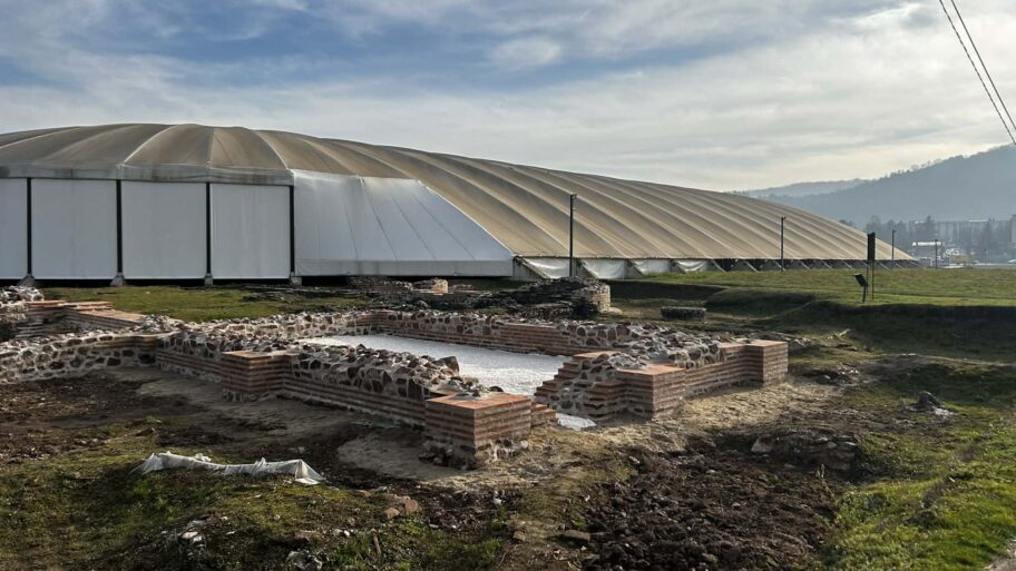 e8d19f8a 235c 4d0b 8a9e a541ffe63f08