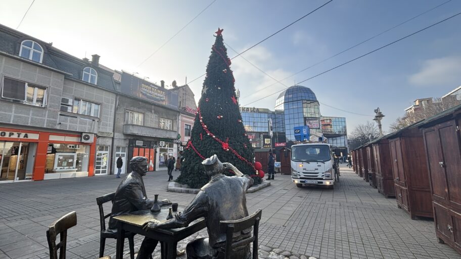 Postavlja se klizalište u centru Niša, koliko košta ukrašavanje grada za sada nepoznato 2 img 5335