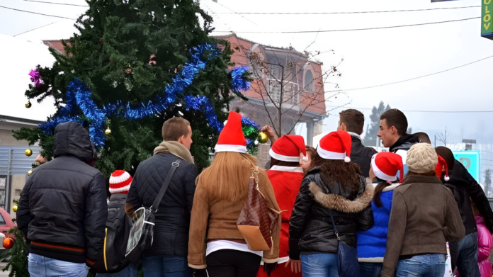 kosta BOZICNI FESTIVAL SVRLJIG