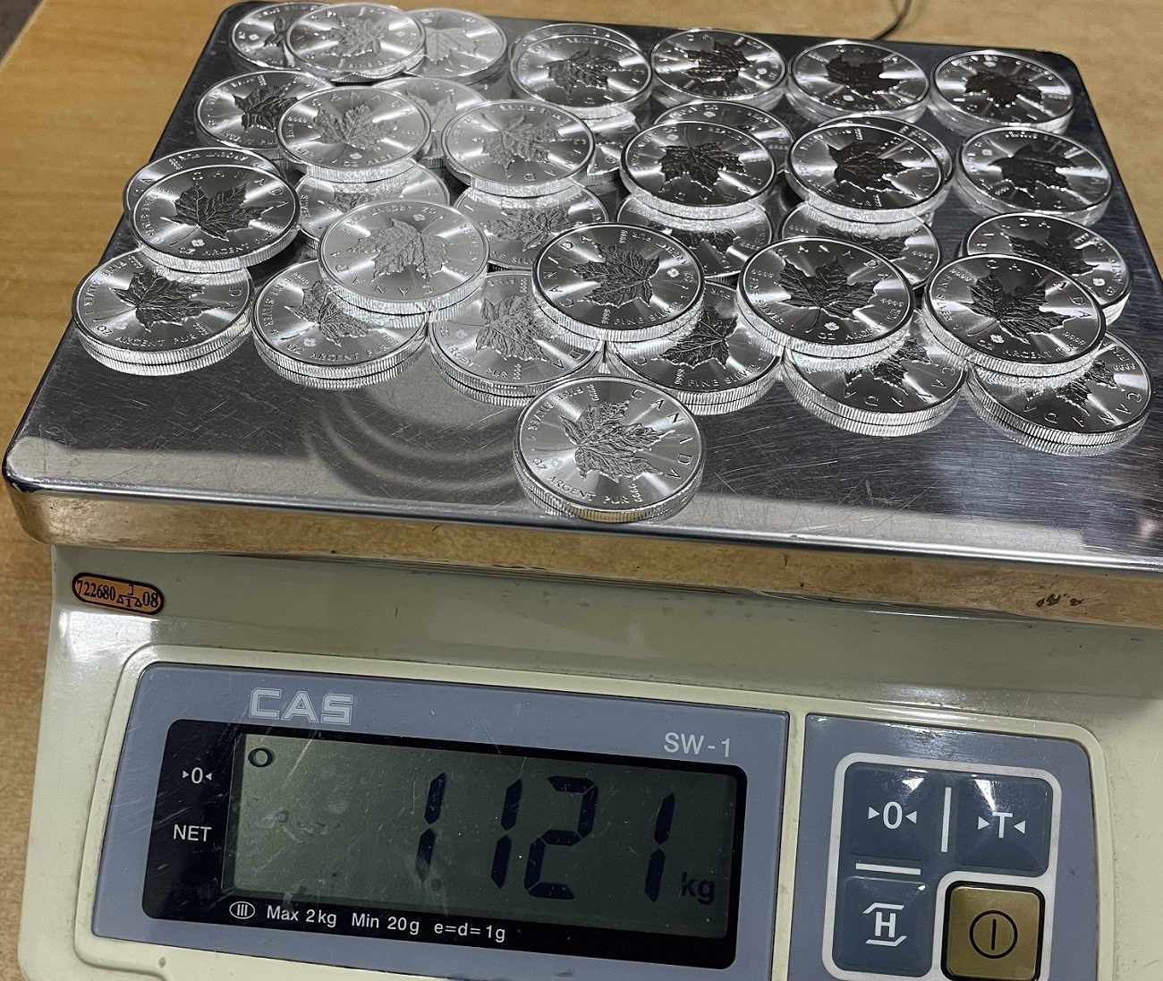 Sprečen pokušaj krijumčarenja zlata, srebrnjaka, marihuane i hašiša na Gradini 1 srebrnjaci