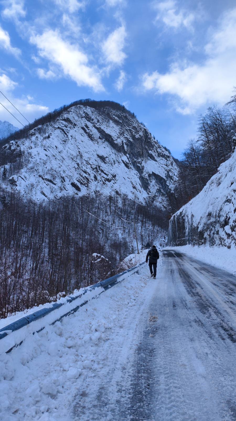 0 02 05 b25c7a5b402e6e0ef5d5ef0206b244c26e4326ce2f2dae8cc52738f94765bd95 2239ade6c38