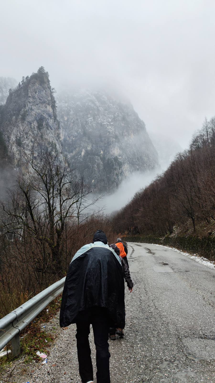 0 02 05 e9a6baf23cd958f05c345614a4f6d3bab9d7e59d96d7451803576614f7cef47c 2239adb7b6e