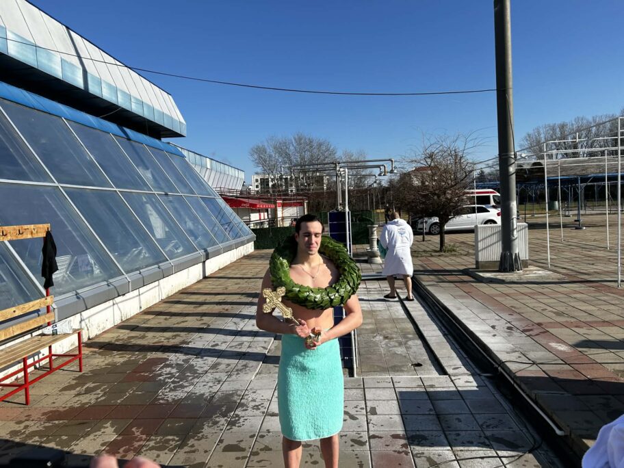 77c0abd7 bb4b 4981 bc11 137269031bd6