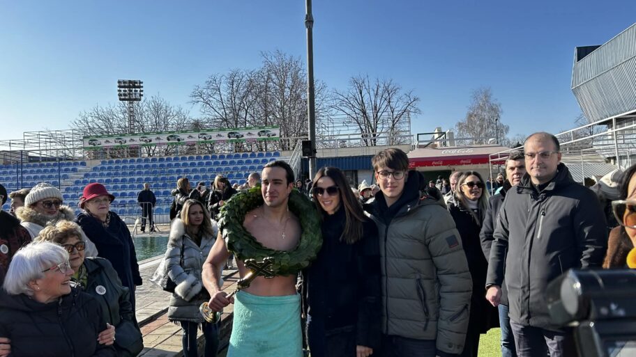 baec166b 5f63 4808 ad27 afbb4f3423c6