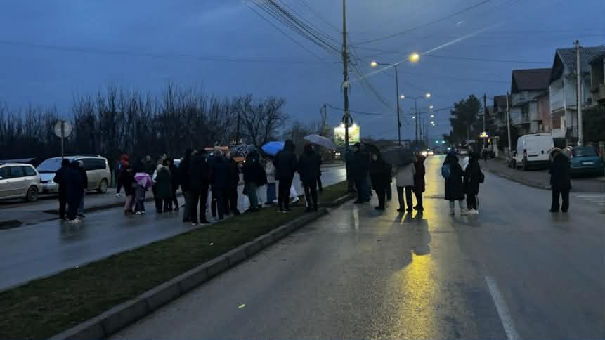 f6dd287f ef8a 4c16 b53c 64f4d4971a4a