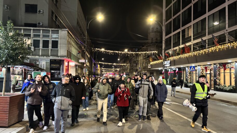 "U Srbiji se više ne ćuti na nepravdu": Održan protest u Nišu zbog upada policije na novosadski Filozofski 4 image00009