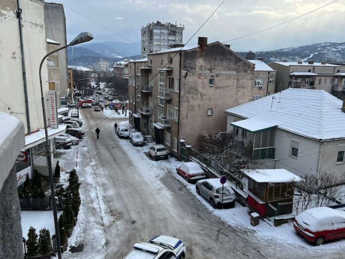 ulice se jos uvek ne ciste