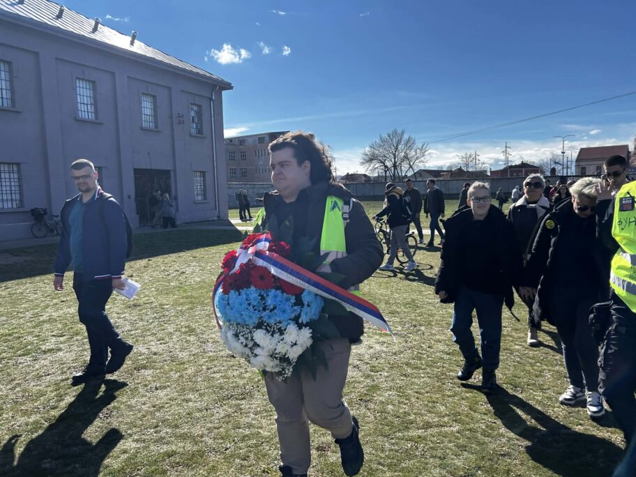 ace54273 15eb 4ef1 9e02 b50a540ea76c