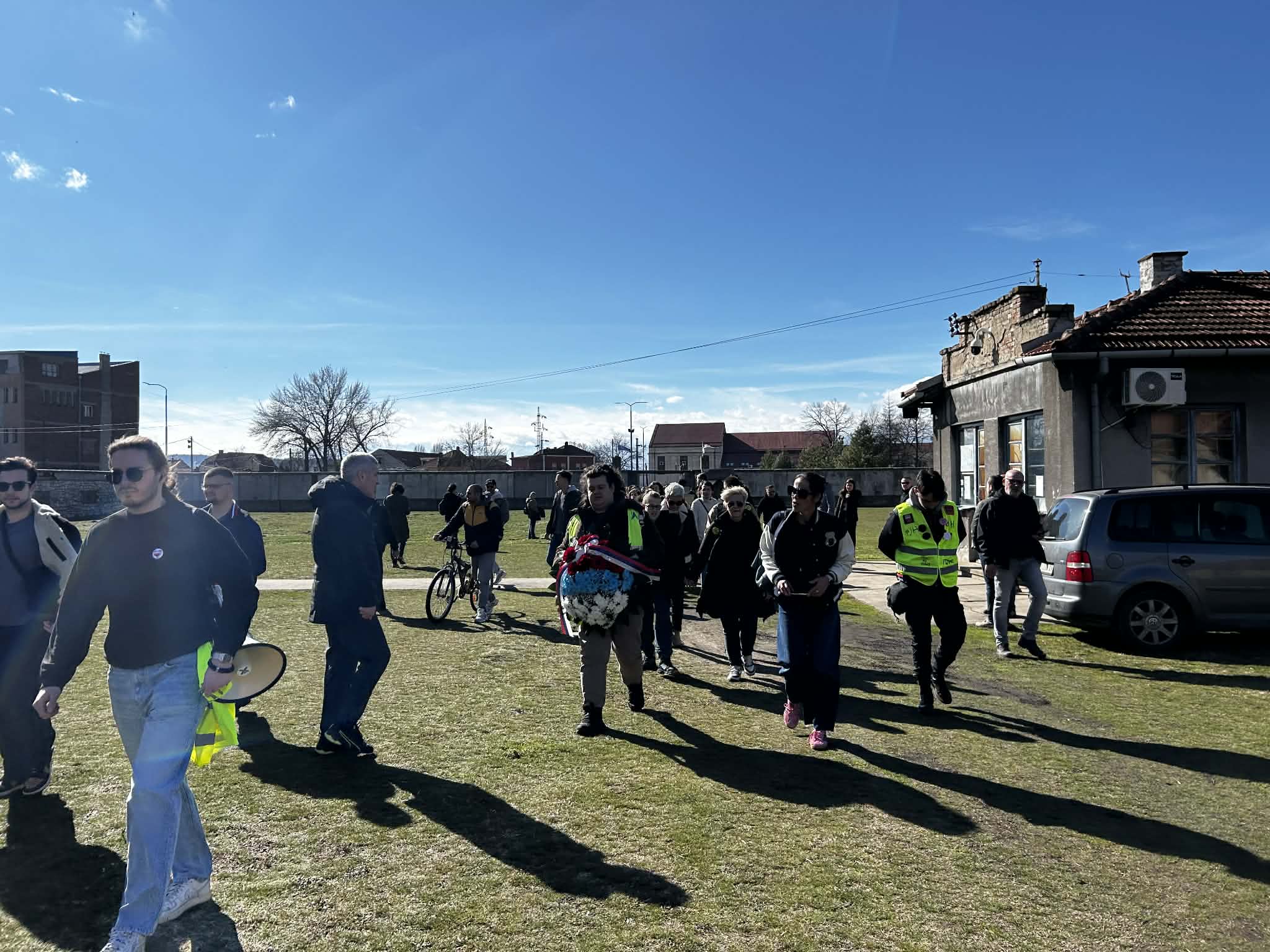 da6c8ca9 6d41 459a 85f8 5cea76766208